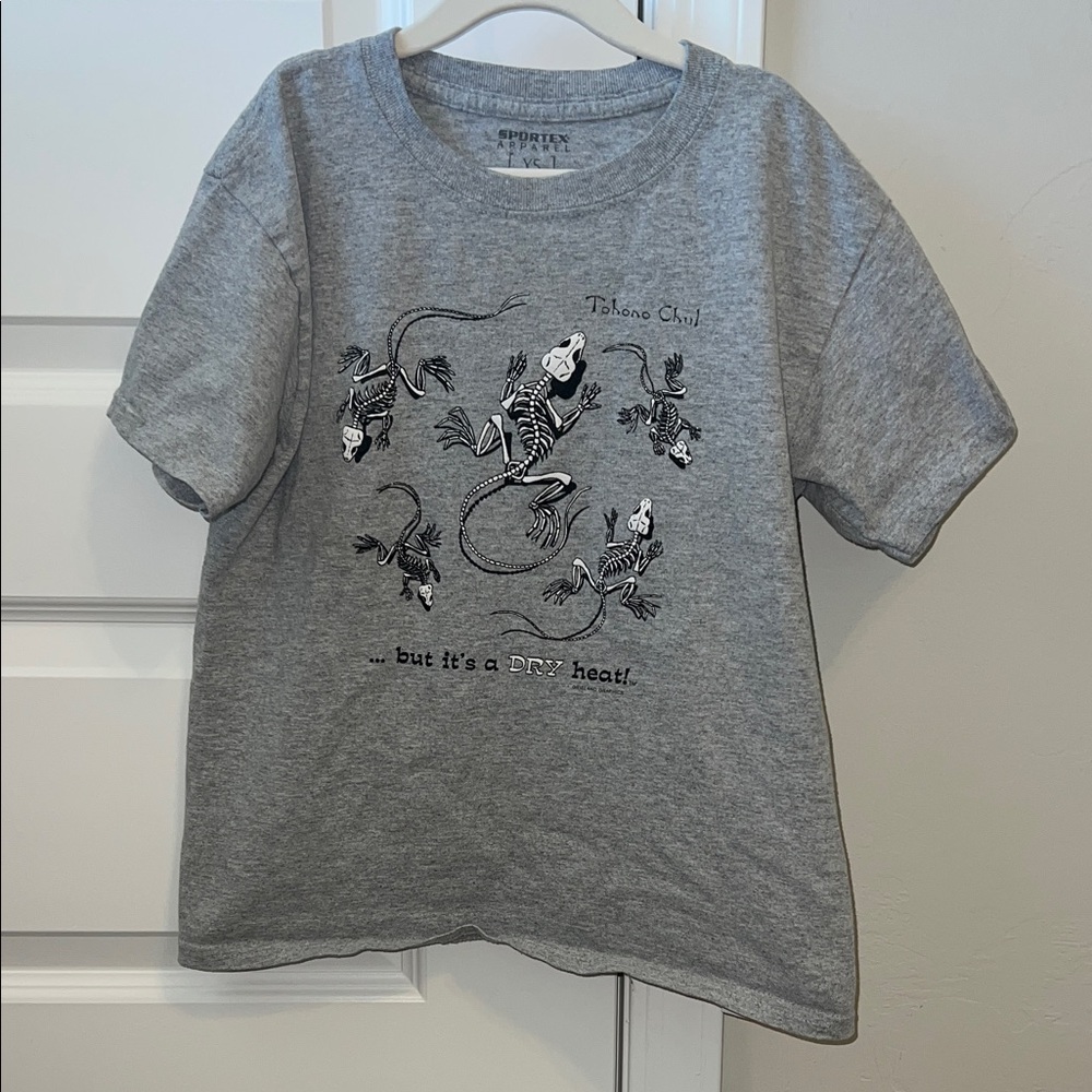Gray Kids T-Shirt - Tohono Chul Tucson Arizona - Lizard Skeletons - Dry Heat!